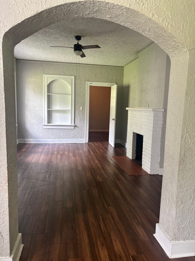 Photo - 267 W Leavell Woods Dr