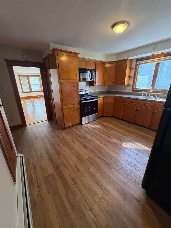 Photo - 84 Bowers St