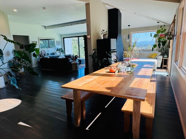 Photo - 7605 Atkinson Rd