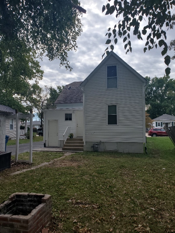 229 3rd Ave
