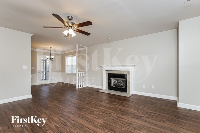 Photo - 220 Sugarcane Ln