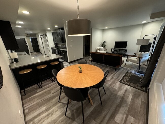 Photo - Whitefish townhouse for rent! 3 bed 2.5 bath 1 car attached garage. Walking distance to downtown ...