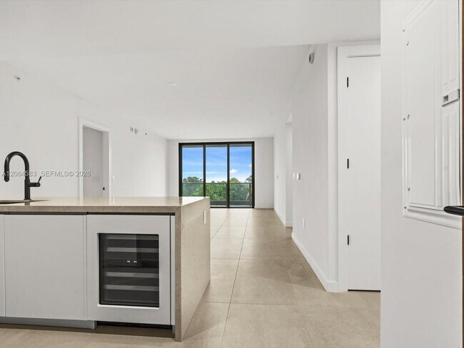 Photo - 2200 Brickell Ave Unit 402