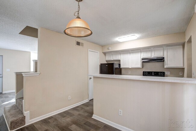 Photo - Towne at Lakewood Heights