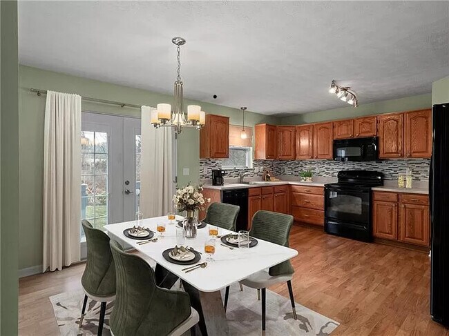 Photo - 312 Blake Ct