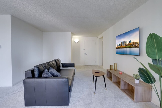 Photo - 320 23rd St S Unidad FL6-ID1022506P