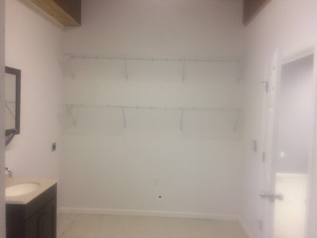 Photo - 208 Center St
