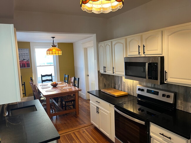 Photo - 25 Besch Ave