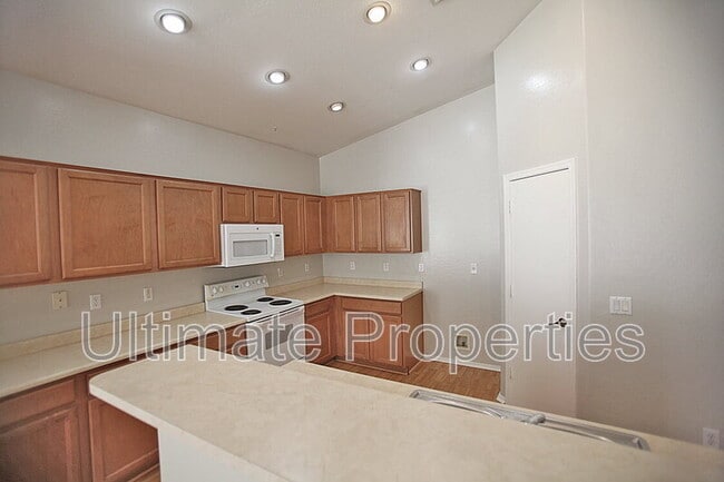 Photo - 7550 W Gardenia Ave