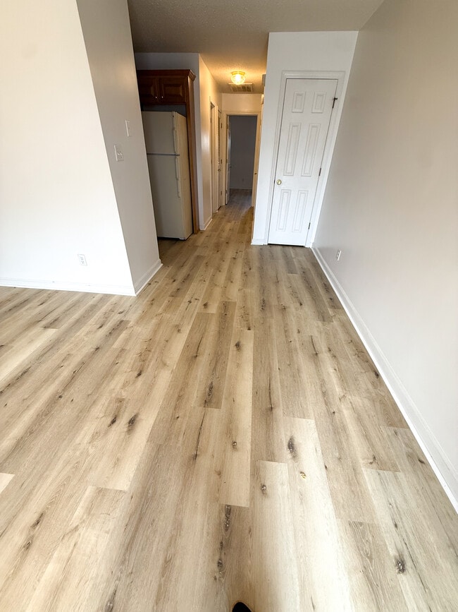 Photo - 409 E Roosevelt Ave