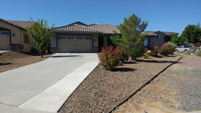 BEAUTIFUL HOME AT THE RESERVE IN WILLOW HILLS - BEAUTIFUL HOME AT THE RESERVE IN WILLOW HILLS