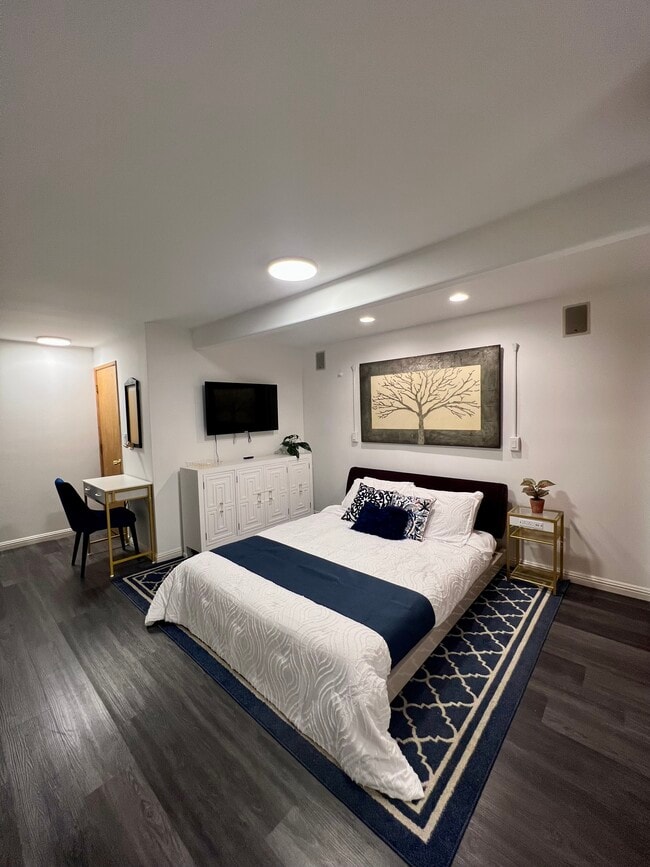 Photo - 12 Coach Rd Unit 12 Coach Rd