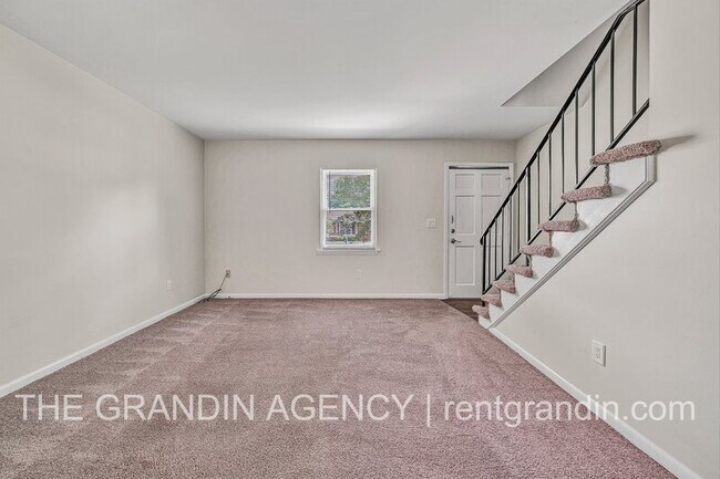 Photo - 2153 Mulberry St
