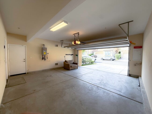 Photo - 10816 Lotus Dr
