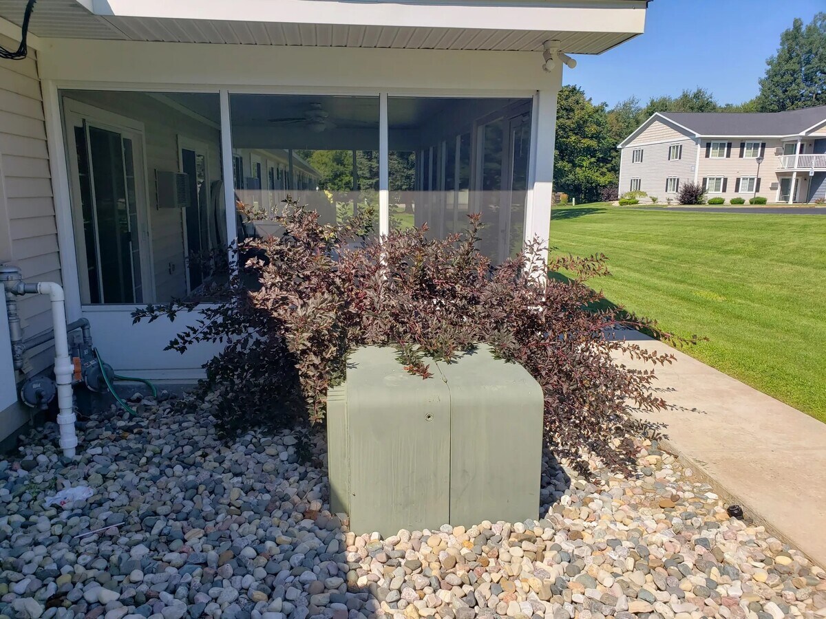 Photo - 228 Dewitt Ave