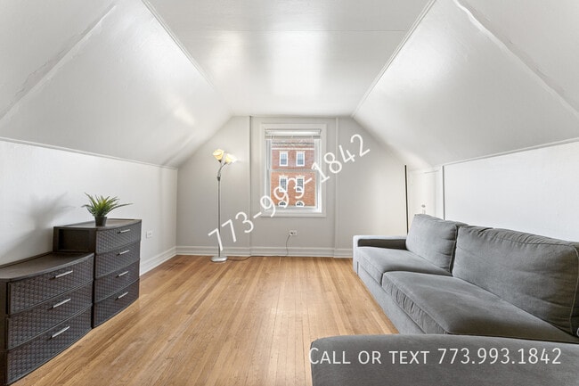 Photo - 3658 W George St Unit 2