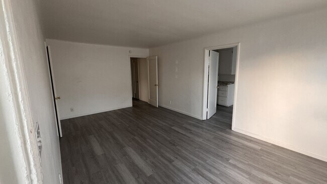 Photo - 1248 E 15th St Unit 1248