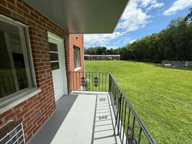 Building Photo - 39 Rome Ave Rental