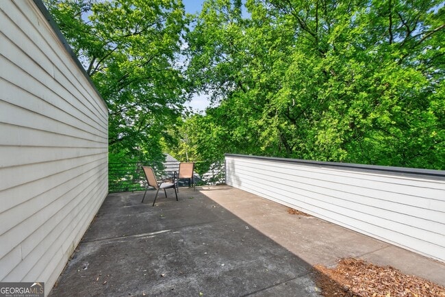 Photo - 454 Calhoun St NW