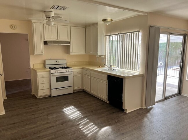 Photo - 23062 Conde Dr