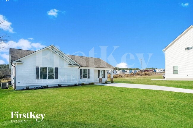 Photo - 84 Winter Red Wy