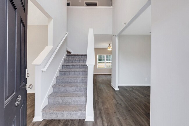 Photo - 12 Trask Cir