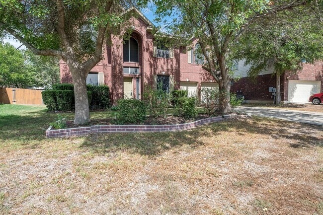 Building Photo - 4 Bedroom, 2.5 Bath Home in Vista Oaks