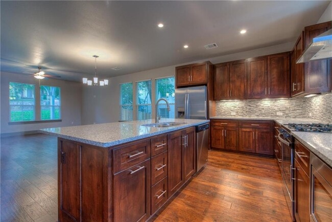 Photo - 3110 Grandview St