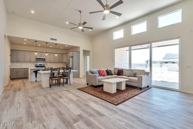 Photo - 14825 Charco Rd