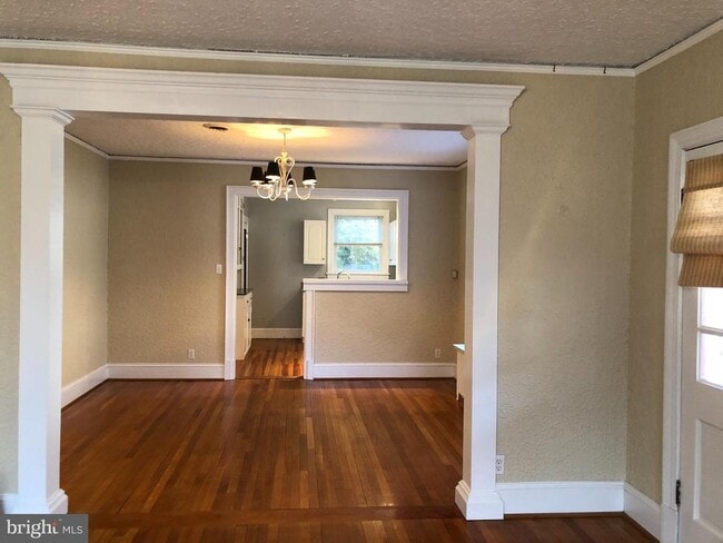 Photo - 1502 Greycourt Ave