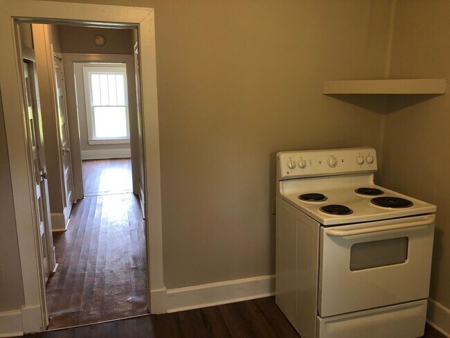 Photo - 495 Woodruff St