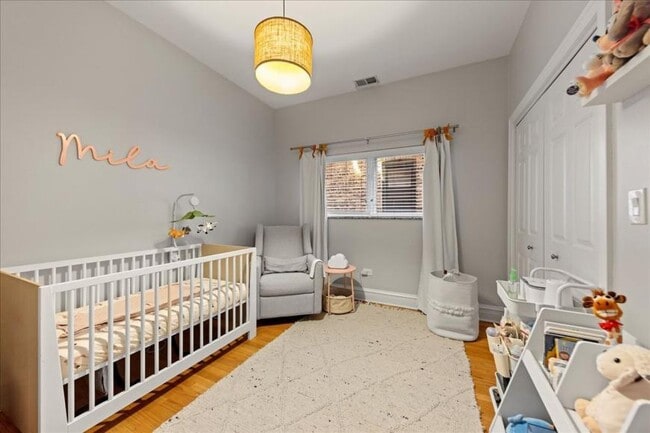 Photo - 3 bedroom in Chicago IL 60613 Unit 3A