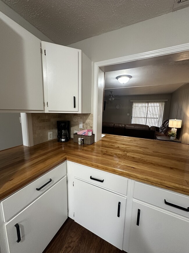125 Eaglewood Way