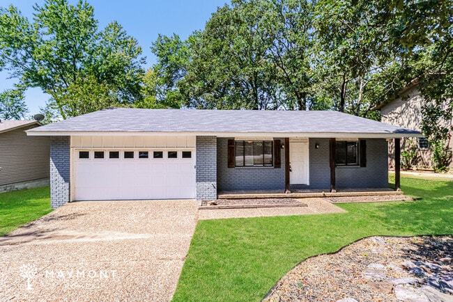 Building Photo - 8407 Pennwood Dr Rental