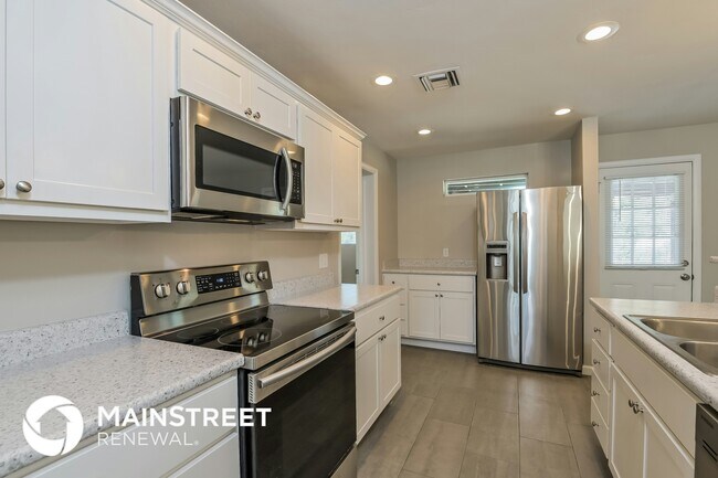 Photo - 6131 E 25th St