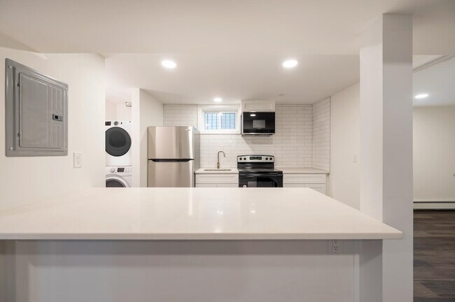 Photo - 124 Bentley Ave