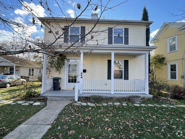 Building Photo - 814 Anderson St Rental