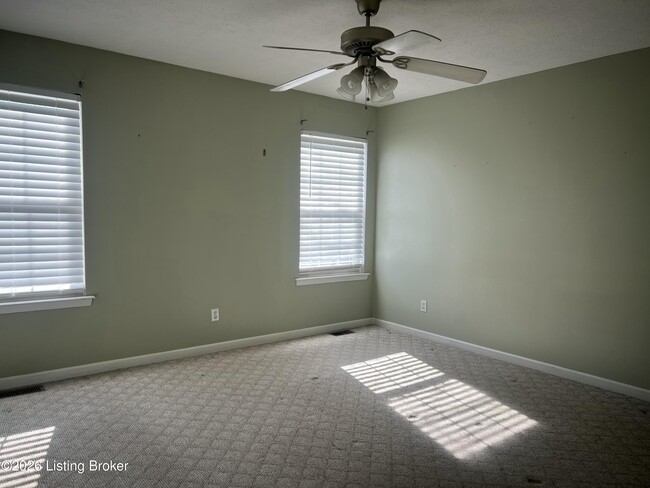 Photo - 154 Woodfield Cir