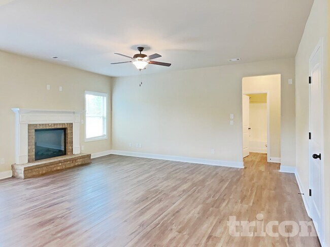 Photo - 118 Massey Ln