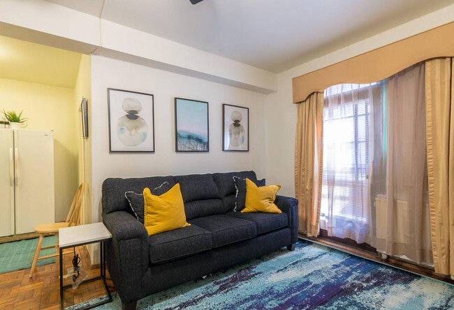 Building Photo - 401 7th Ave Unit FL3-ID1039018P