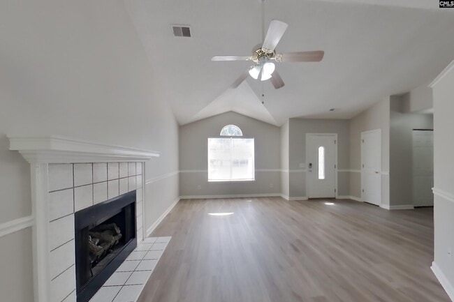 425 Northshore Ct