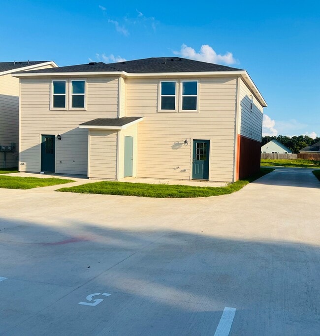 Backyard - 5905 Grayson St