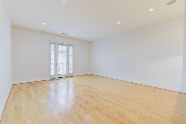 Photo - 7134 Mapleridge St Unit 3B