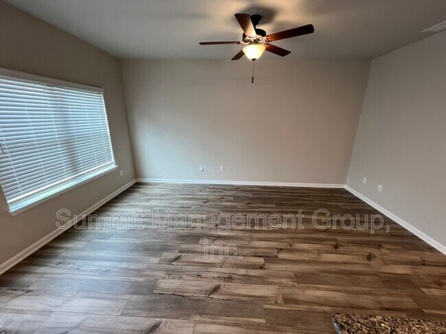 Photo - 130 Skipjack Ct