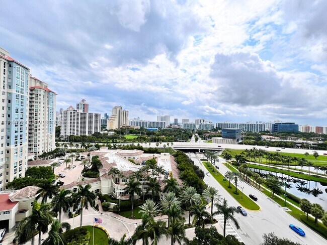 Photo - 19501 W Country Club Dr Unit 1408