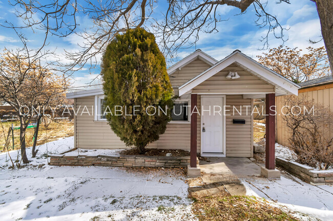 Building Photo - 1075 S Jeremy St Unit 2 Rental