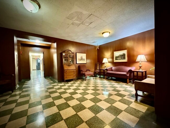 Photo - Marshall Hall Apartments