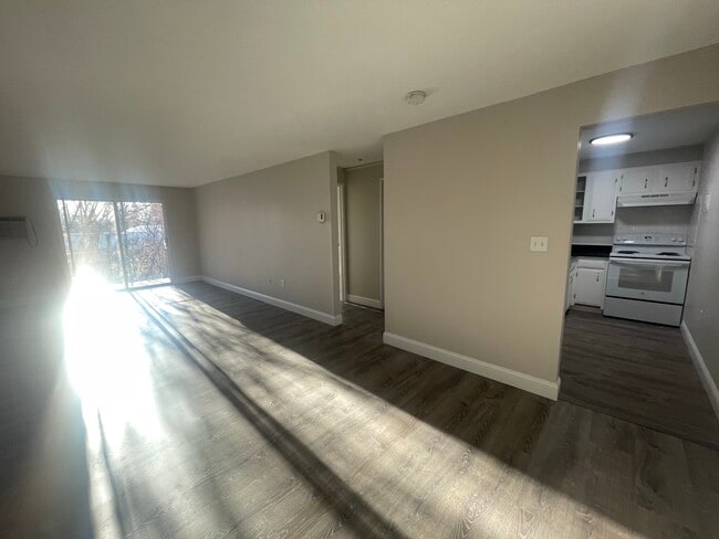 Photo - 799 Farm Road in Marlboro