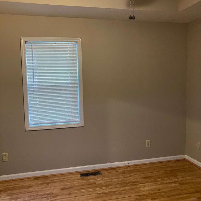 Photo - 314 Deerwood Dr