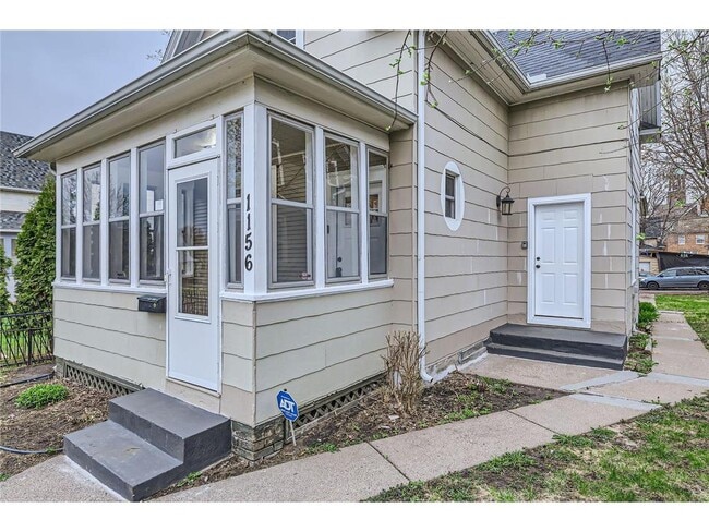 Photo - 1156 Marion St